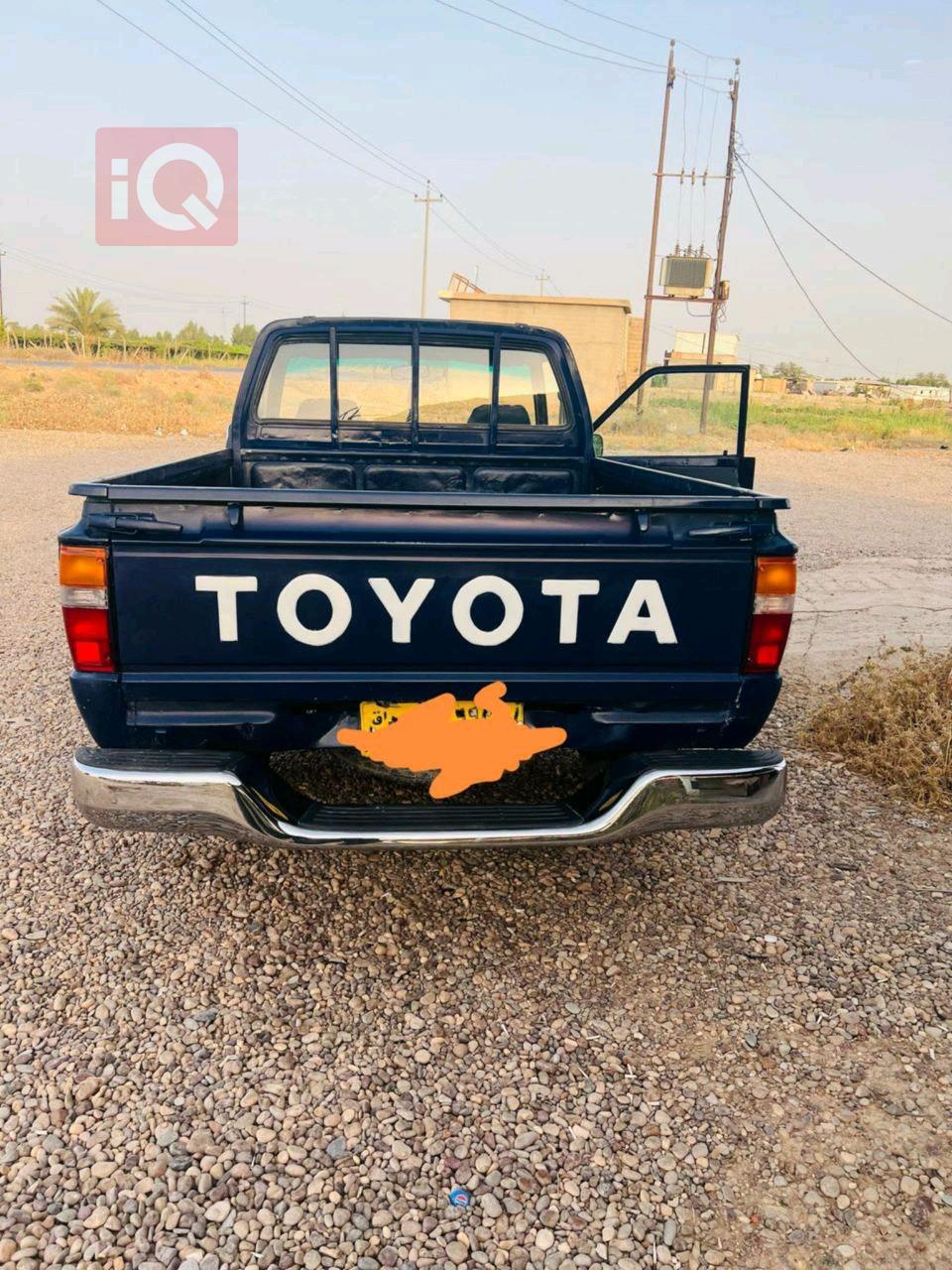 تويوتا هايلوكس